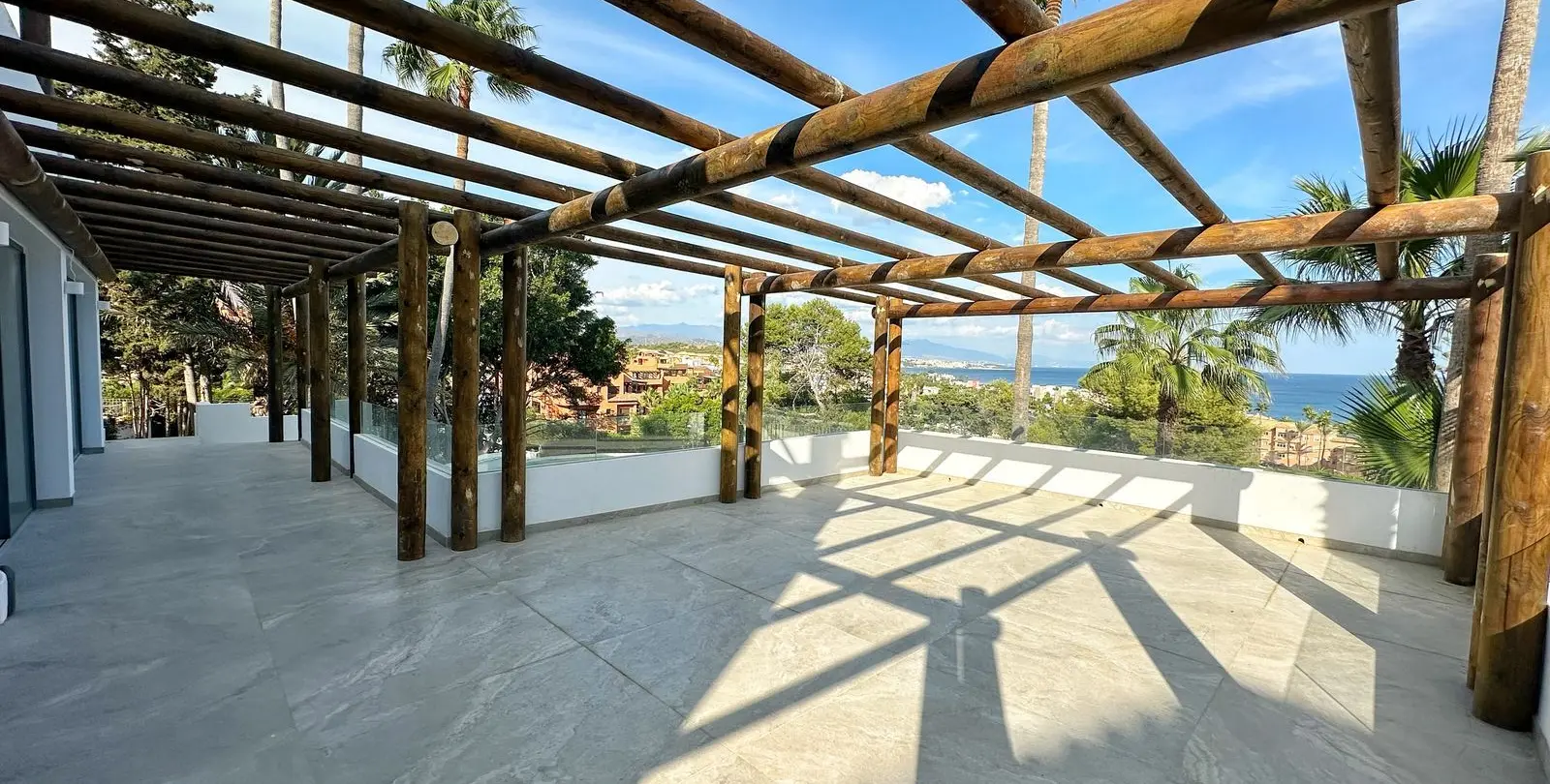 Venta de villa independiente en Estepona 8