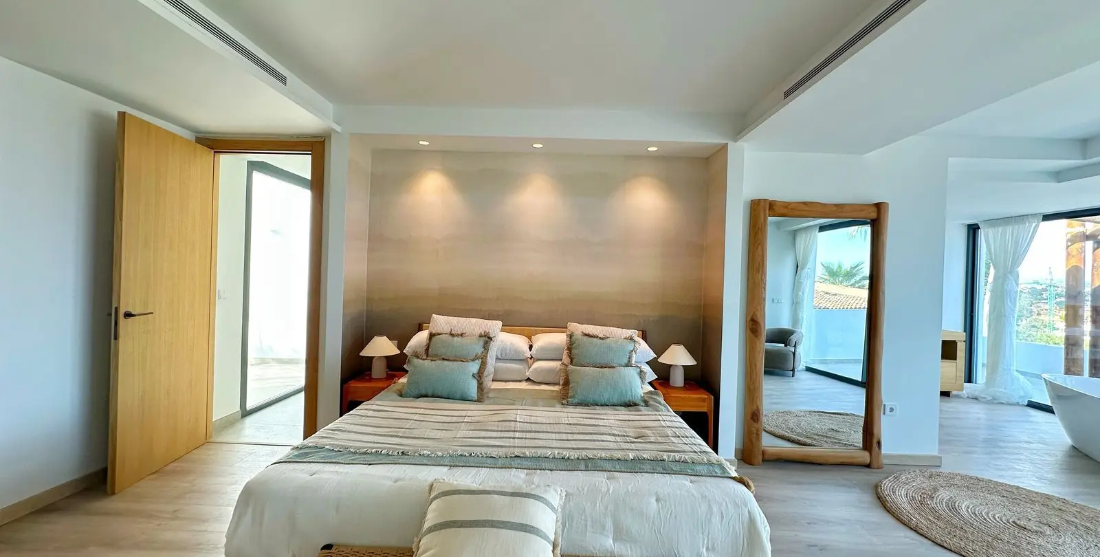 Venta de villa independiente en Estepona 23