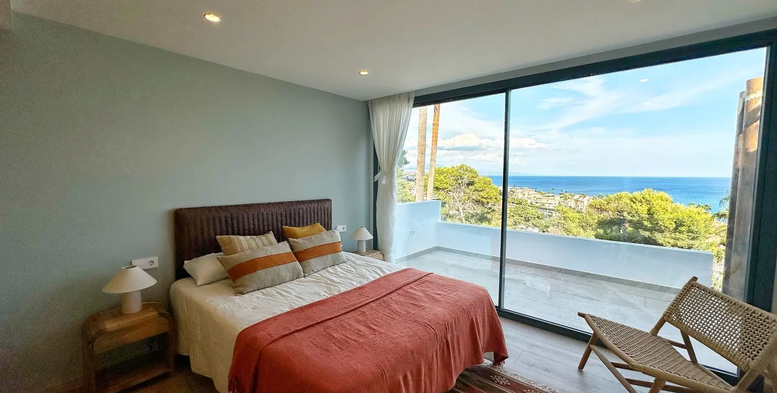 Venta de villa independiente en Estepona 29