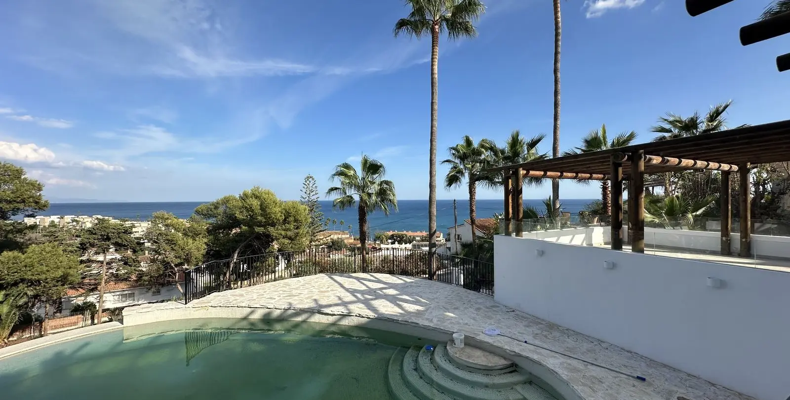 Venta de villa independiente en Estepona 33