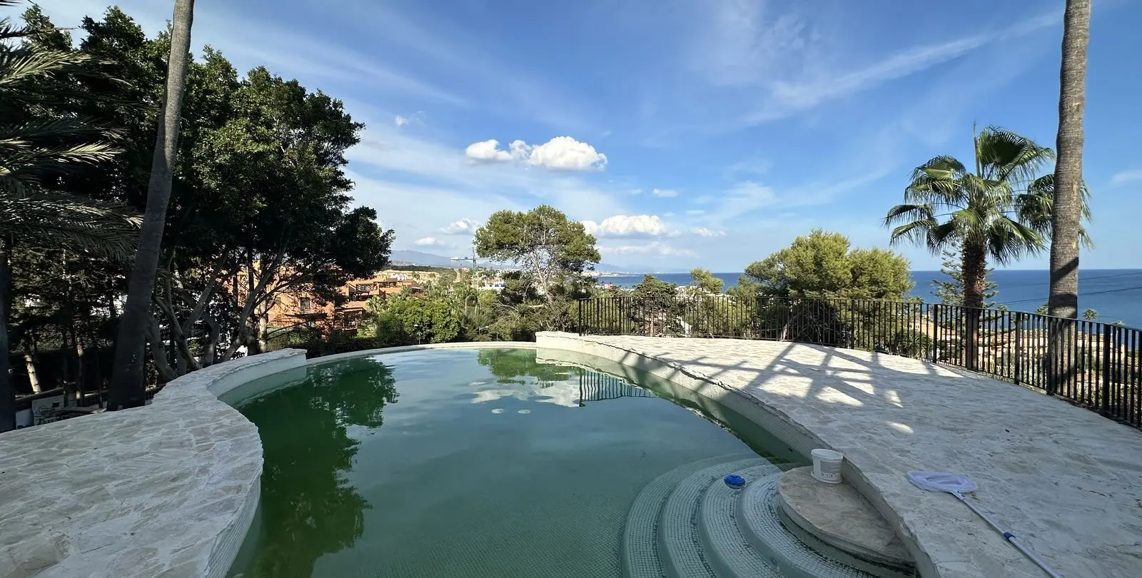 Venta de villa independiente en Estepona 36