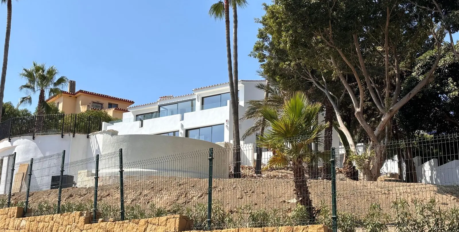Venta de villa independiente en Estepona 41