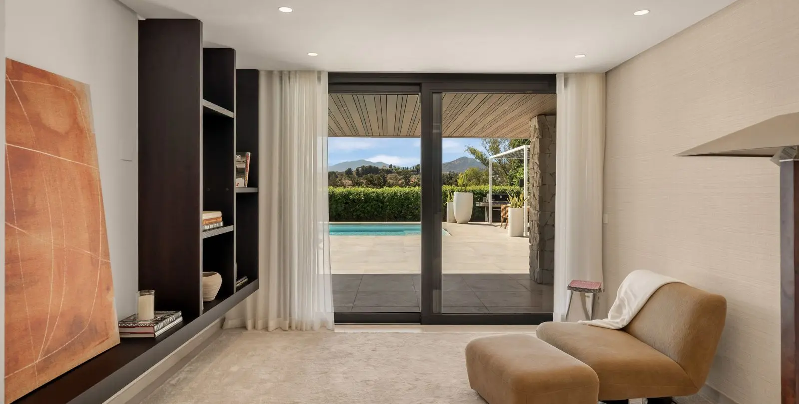 Venta de villa independiente en Nueva Andalucía 28