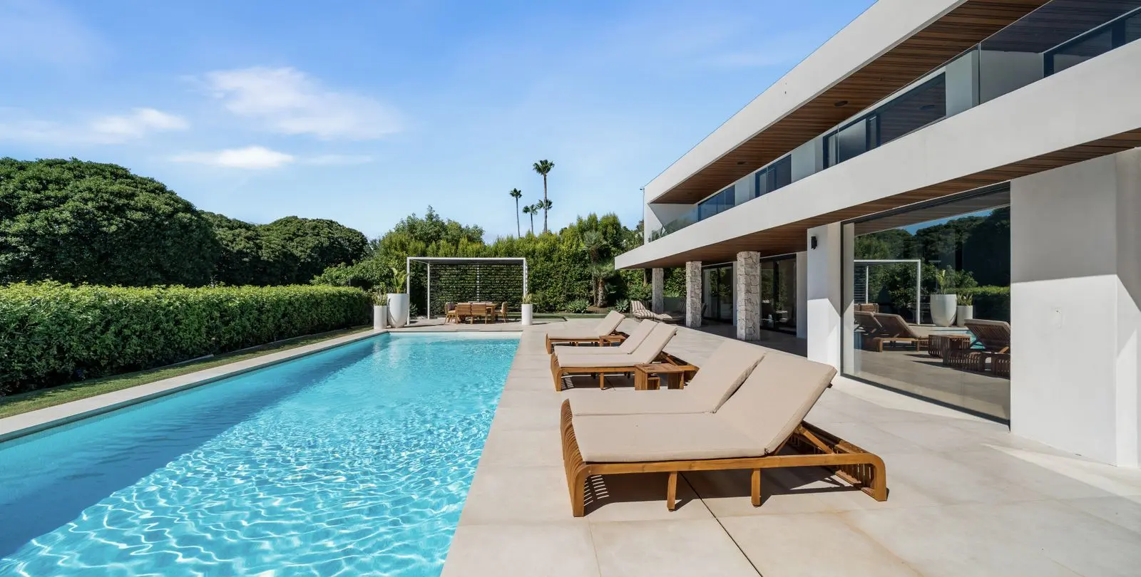 Venta de villa independiente en Nueva Andalucía 45