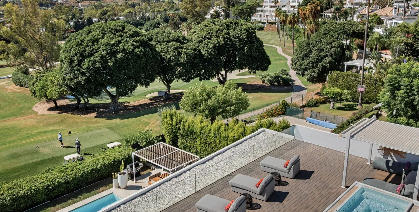Venta de villa independiente en Nueva Andalucía 62