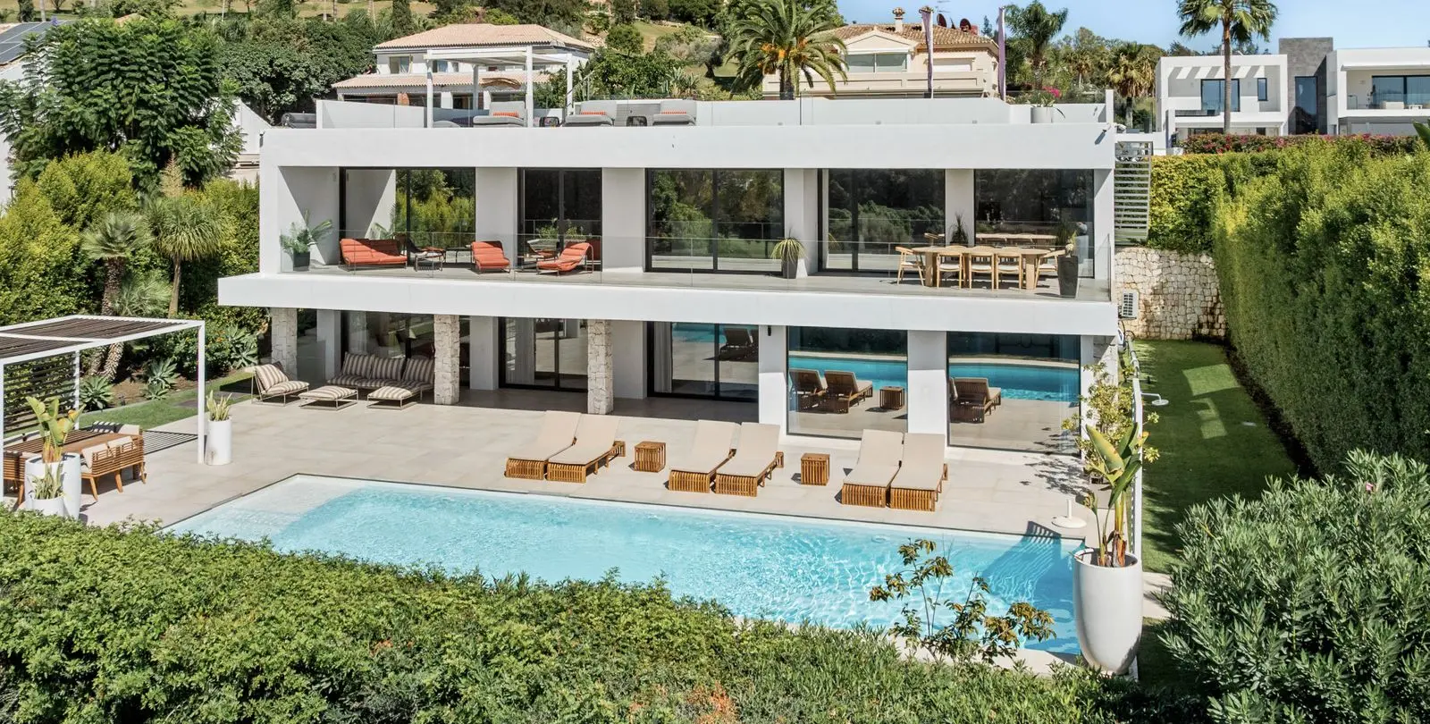 Venta de villa independiente en Nueva Andalucía 67