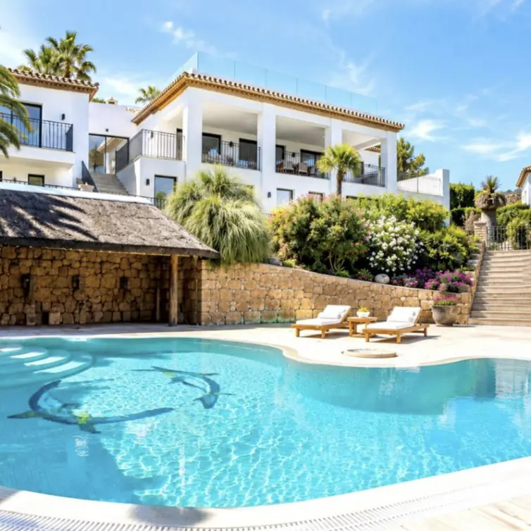 Долгосрочная аренда  отдельно стоящей виллы в Marbella