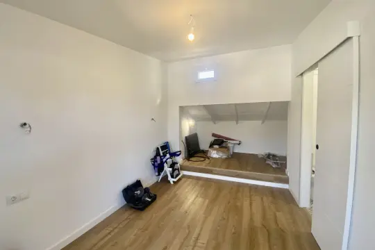 Image 17 thumb