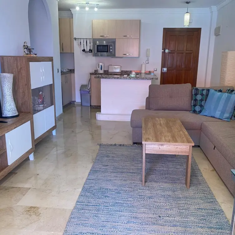 Venta de apartamento en planta media en Fuengirola