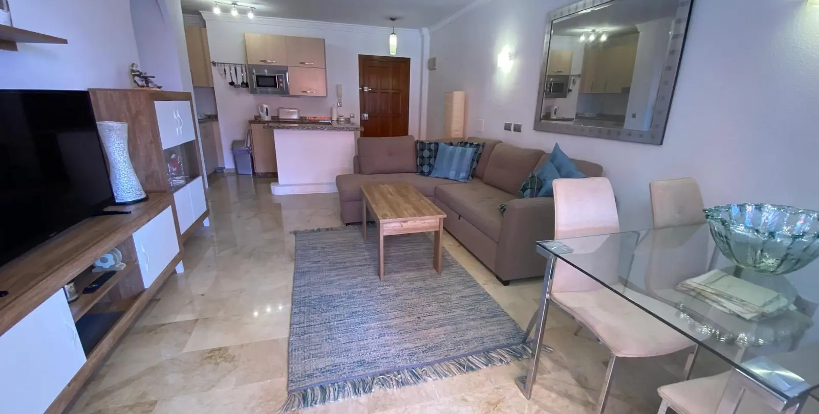 Venta de apartamento en planta media en Fuengirola 3