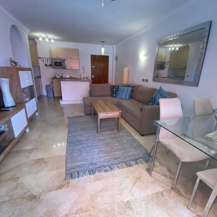 Venta de apartamento en planta media en Fuengirola
