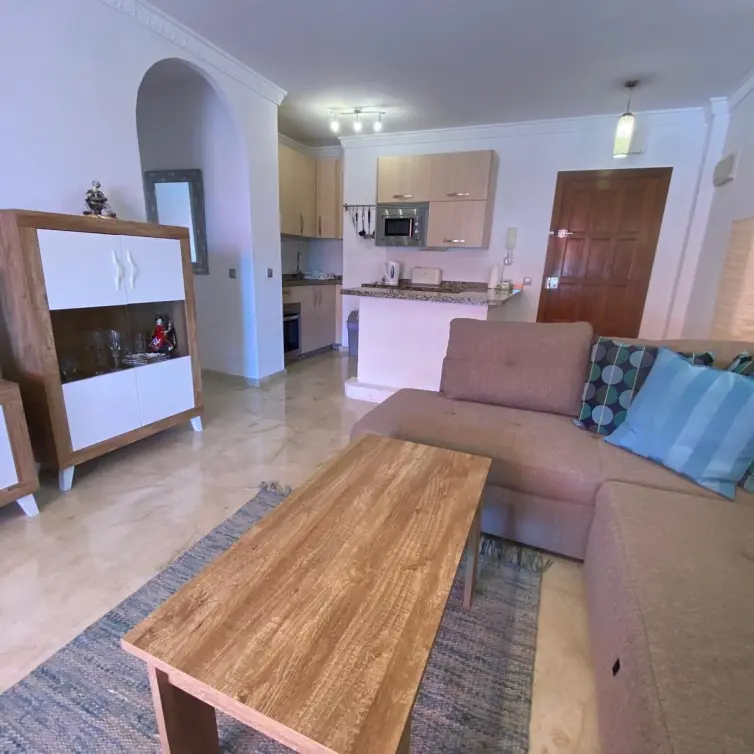Venta de apartamento en planta media en Fuengirola
