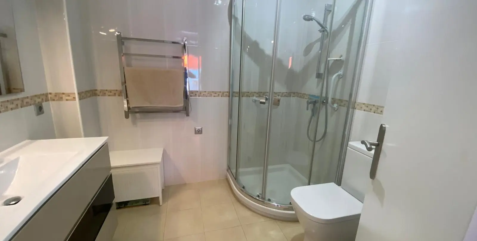 Venta de apartamento en planta media en Fuengirola 6