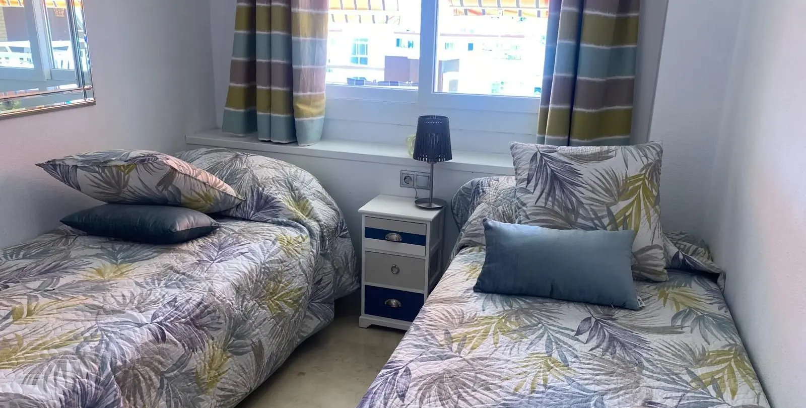 Venta de apartamento en planta media en Fuengirola 7