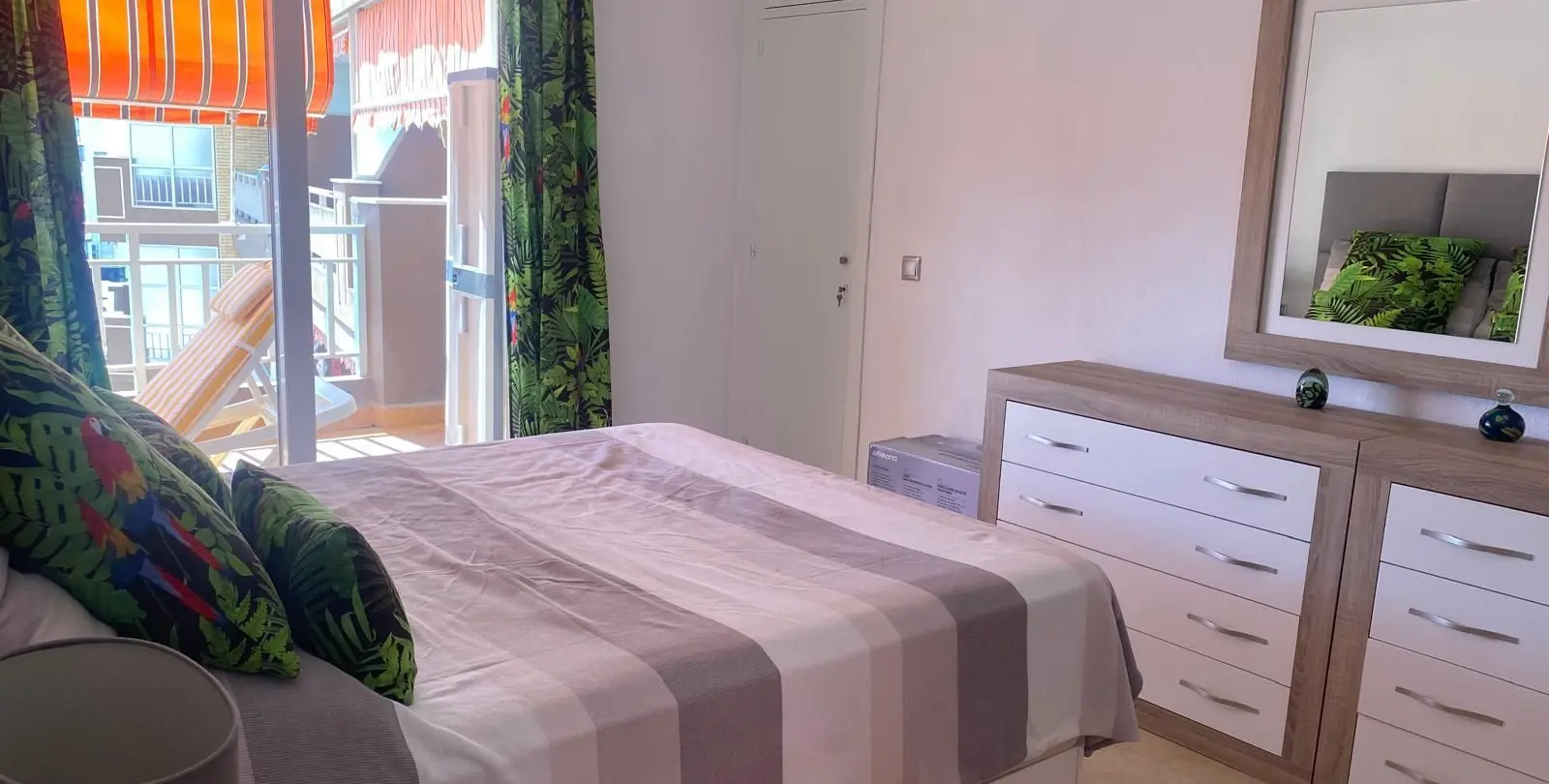 Venta de apartamento en planta media en Fuengirola 9