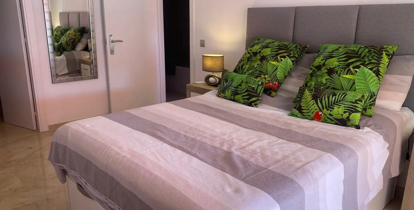 Venta de apartamento en planta media en Fuengirola 12