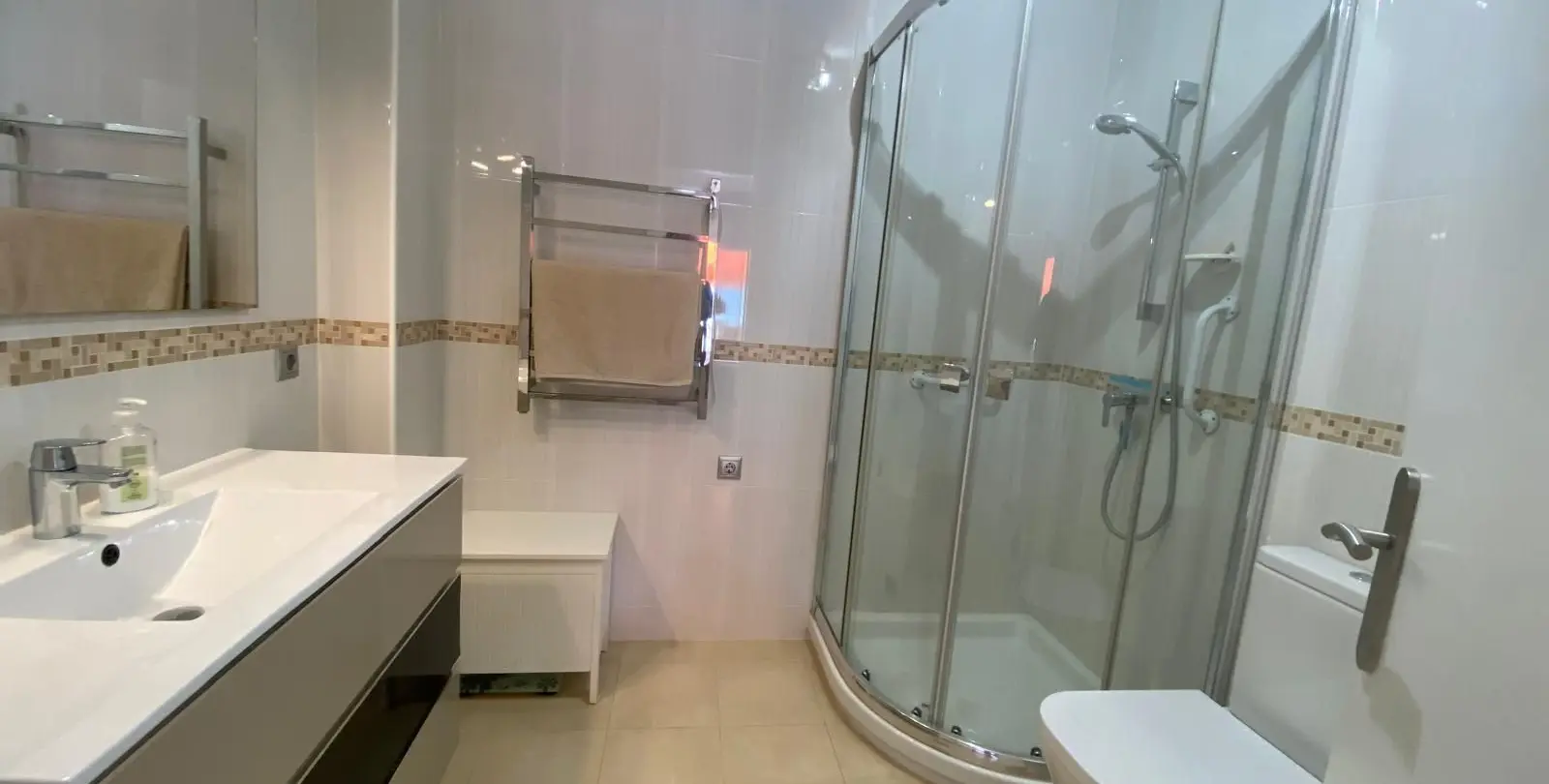 Venta de apartamento en planta media en Fuengirola 17