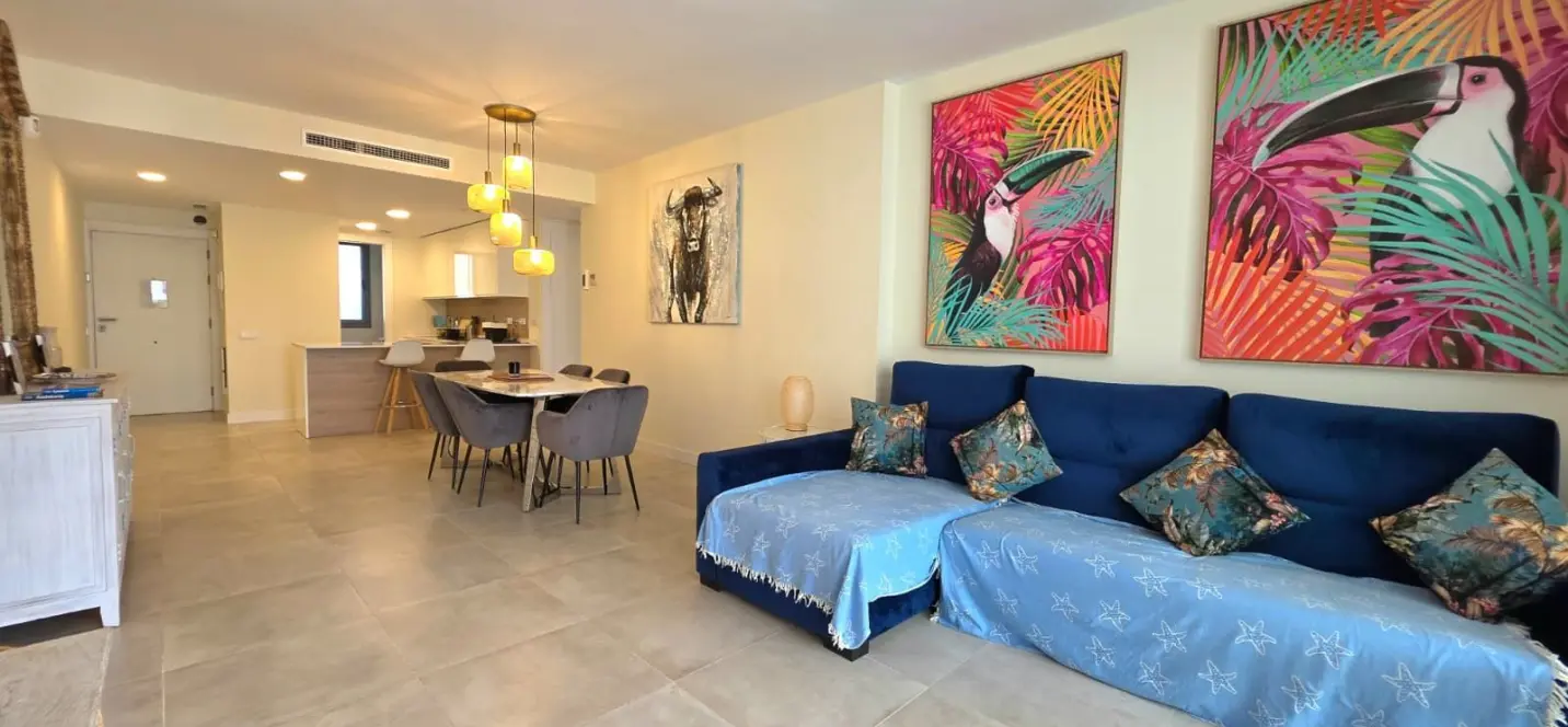 Venta de apartamento en planta baja en Selwo 4