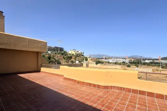 Image 4 thumb