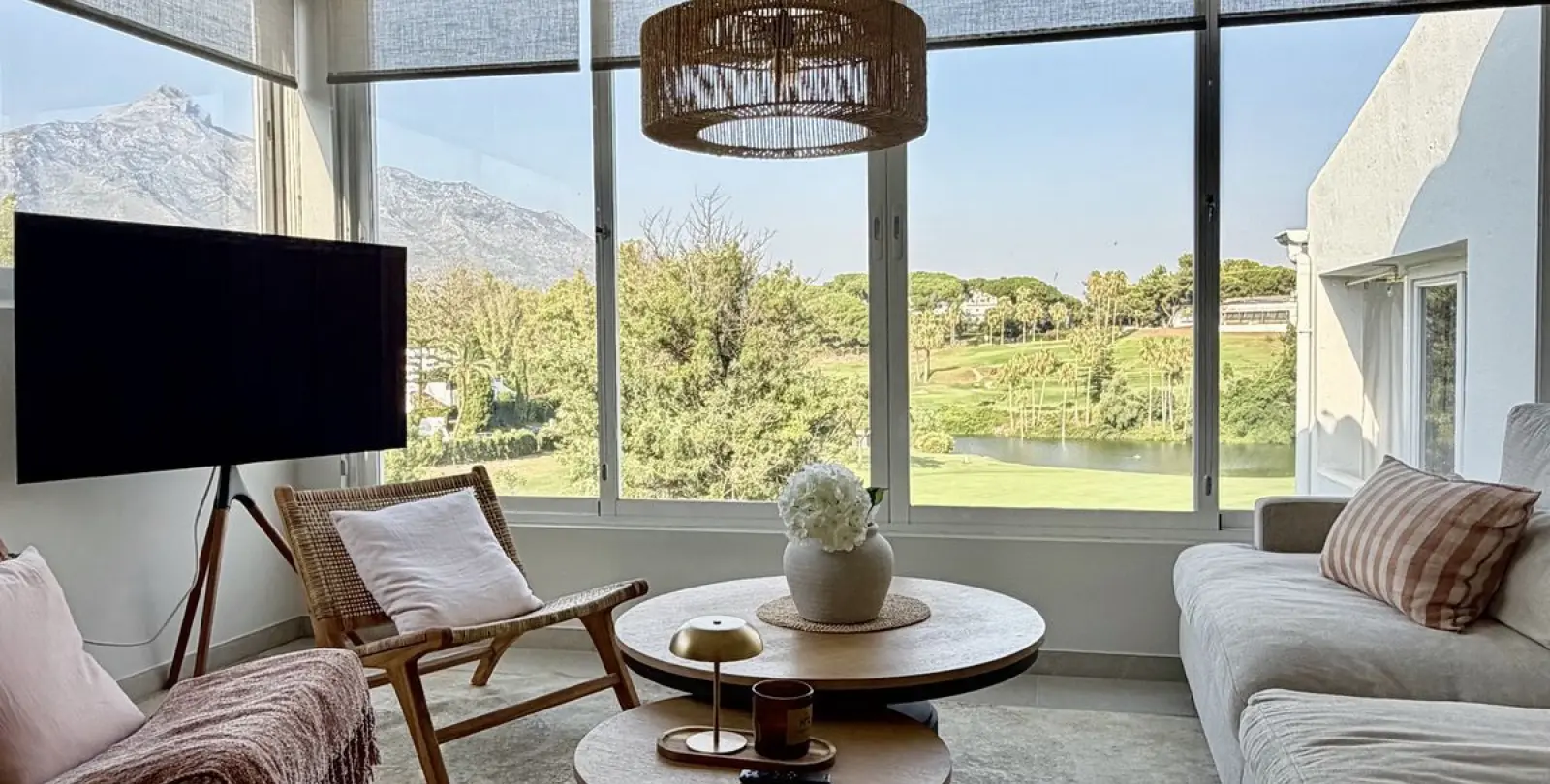 Sale of penthouse in Nueva Andalucía 3