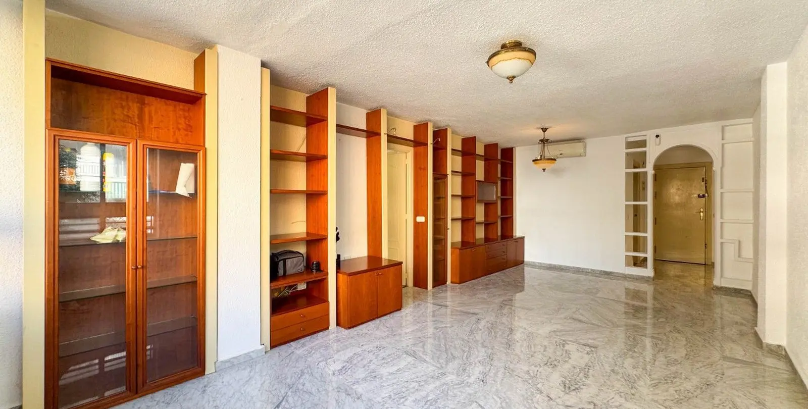 Venta de apartamento en planta media en Marbella 5