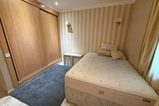 Image 19 thumb
