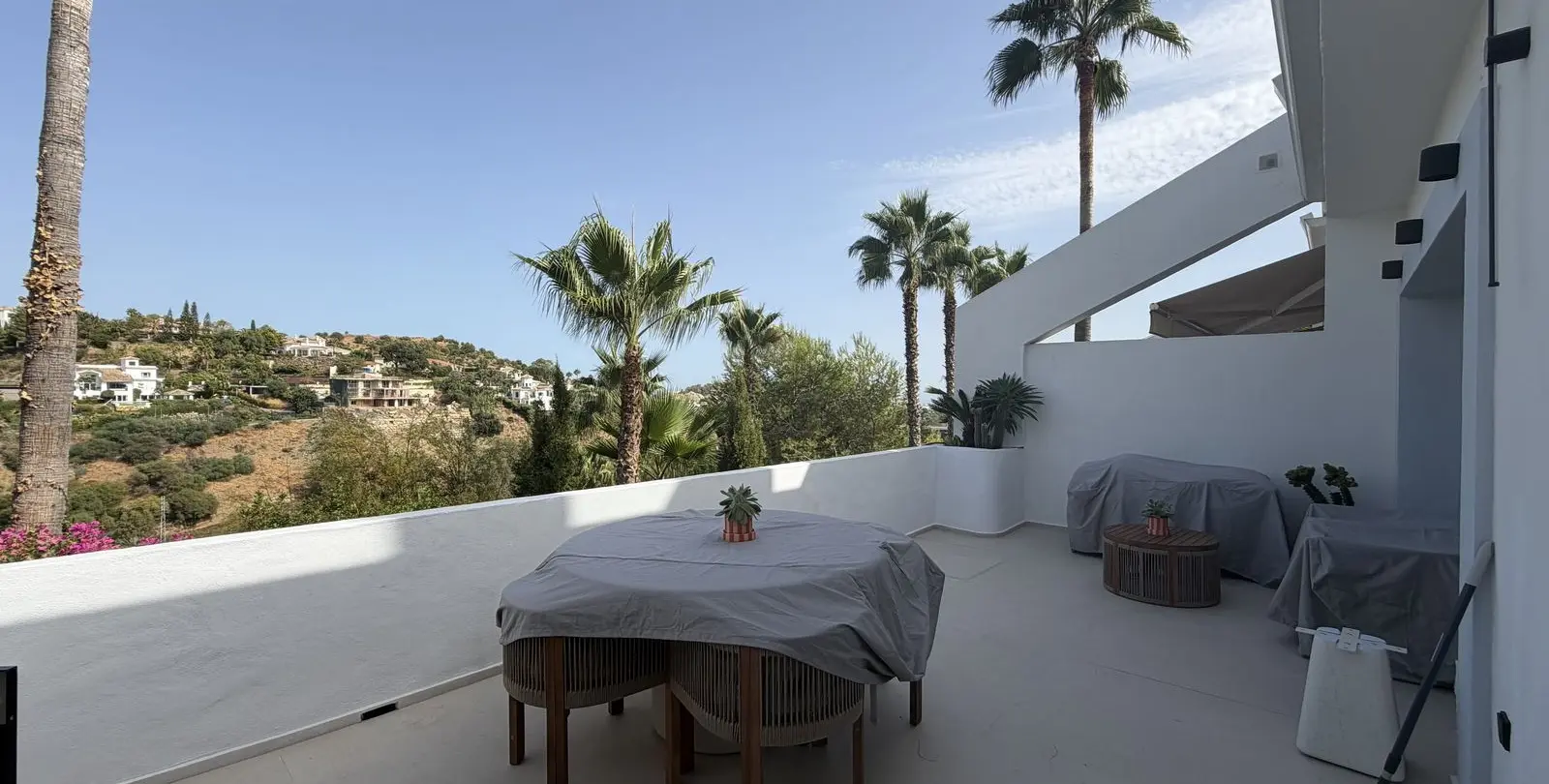 Venta de apartamento en planta baja en La Quinta 1