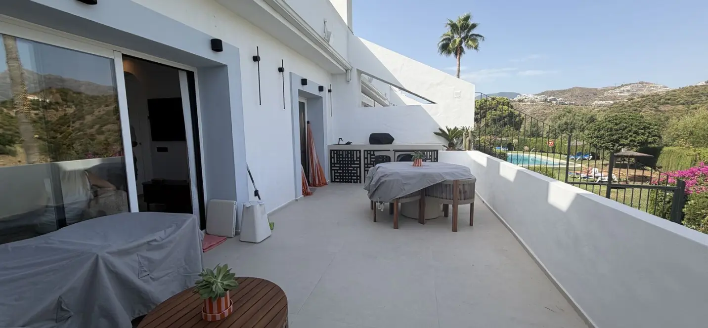 Venta de apartamento en planta baja en La Quinta 1