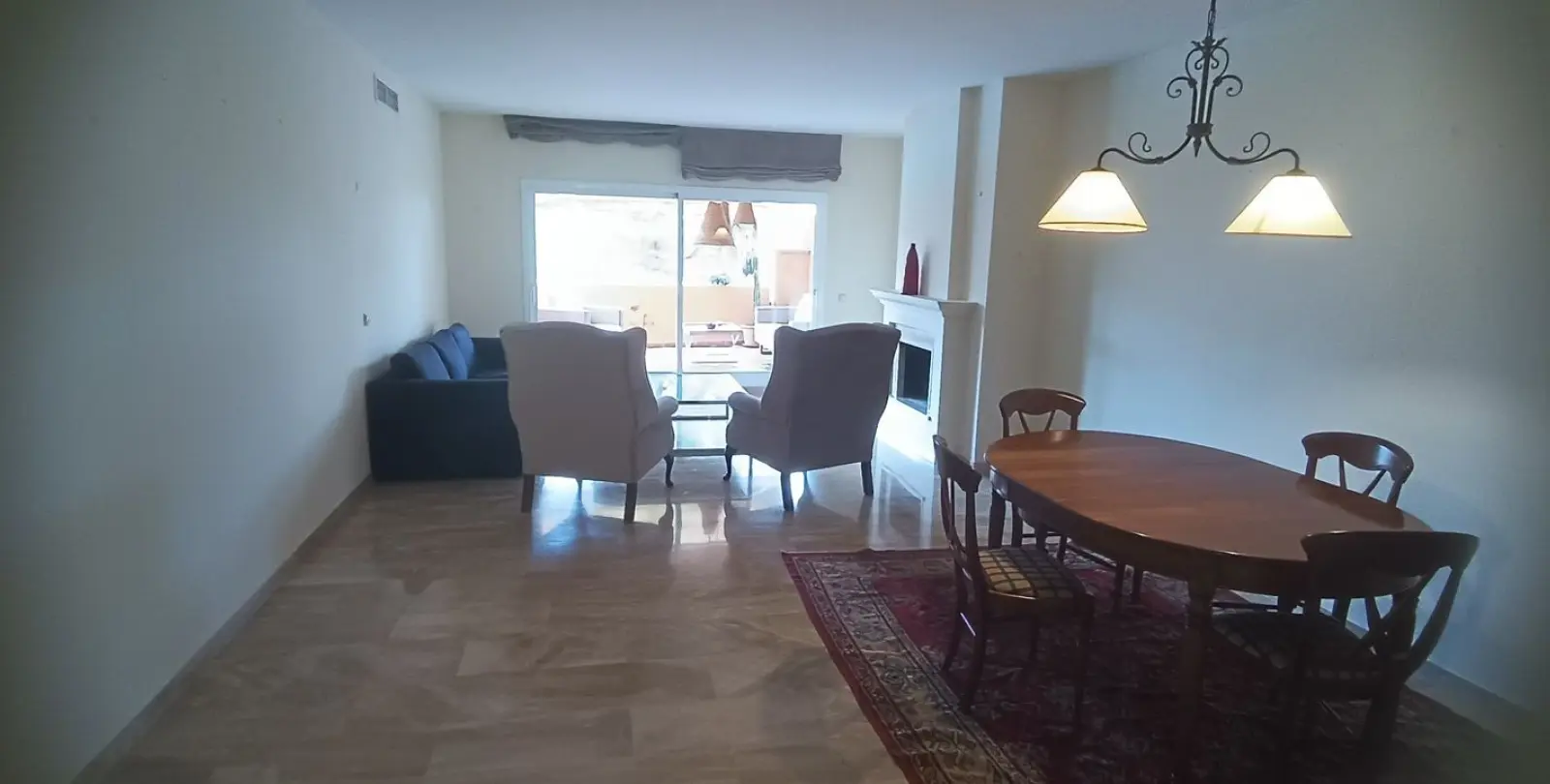 Venta de apartamento en planta media en Guadalmina Baja 3