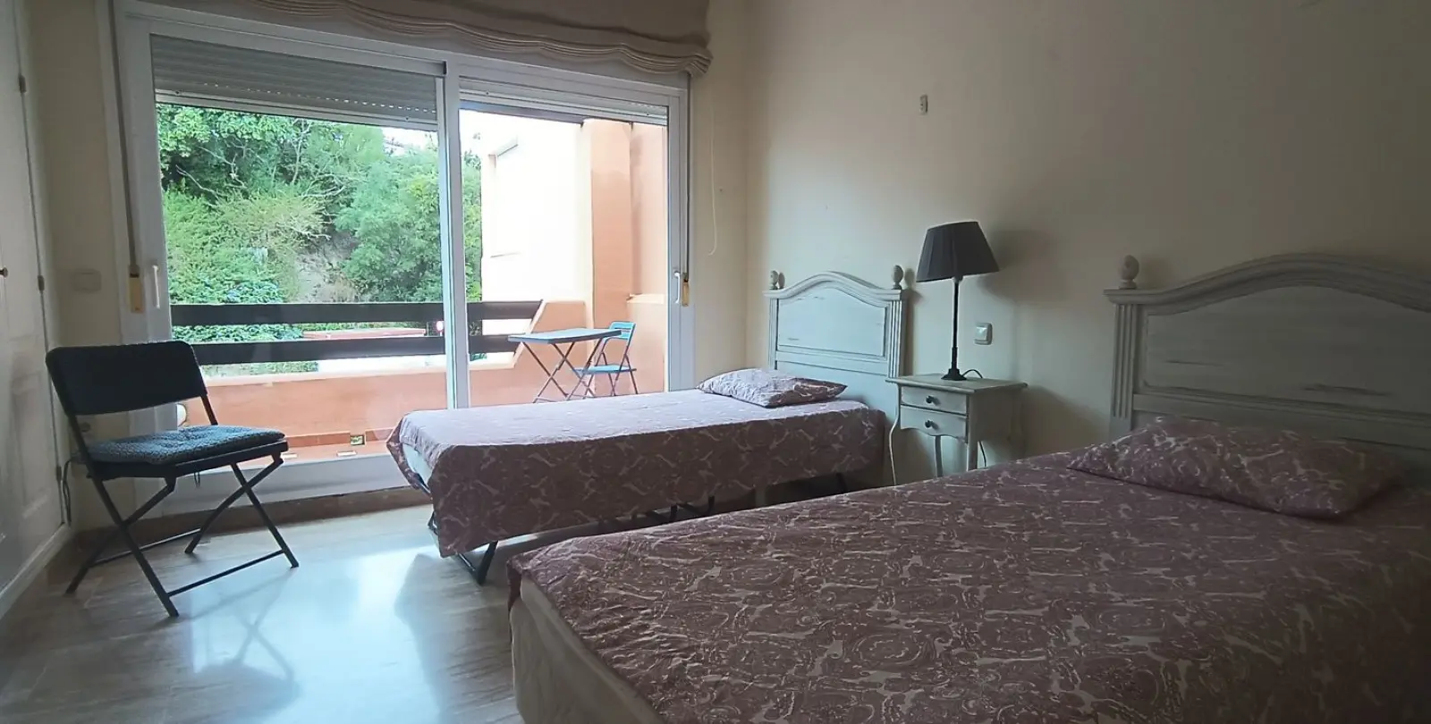 Venta de apartamento en planta media en Guadalmina Baja 14