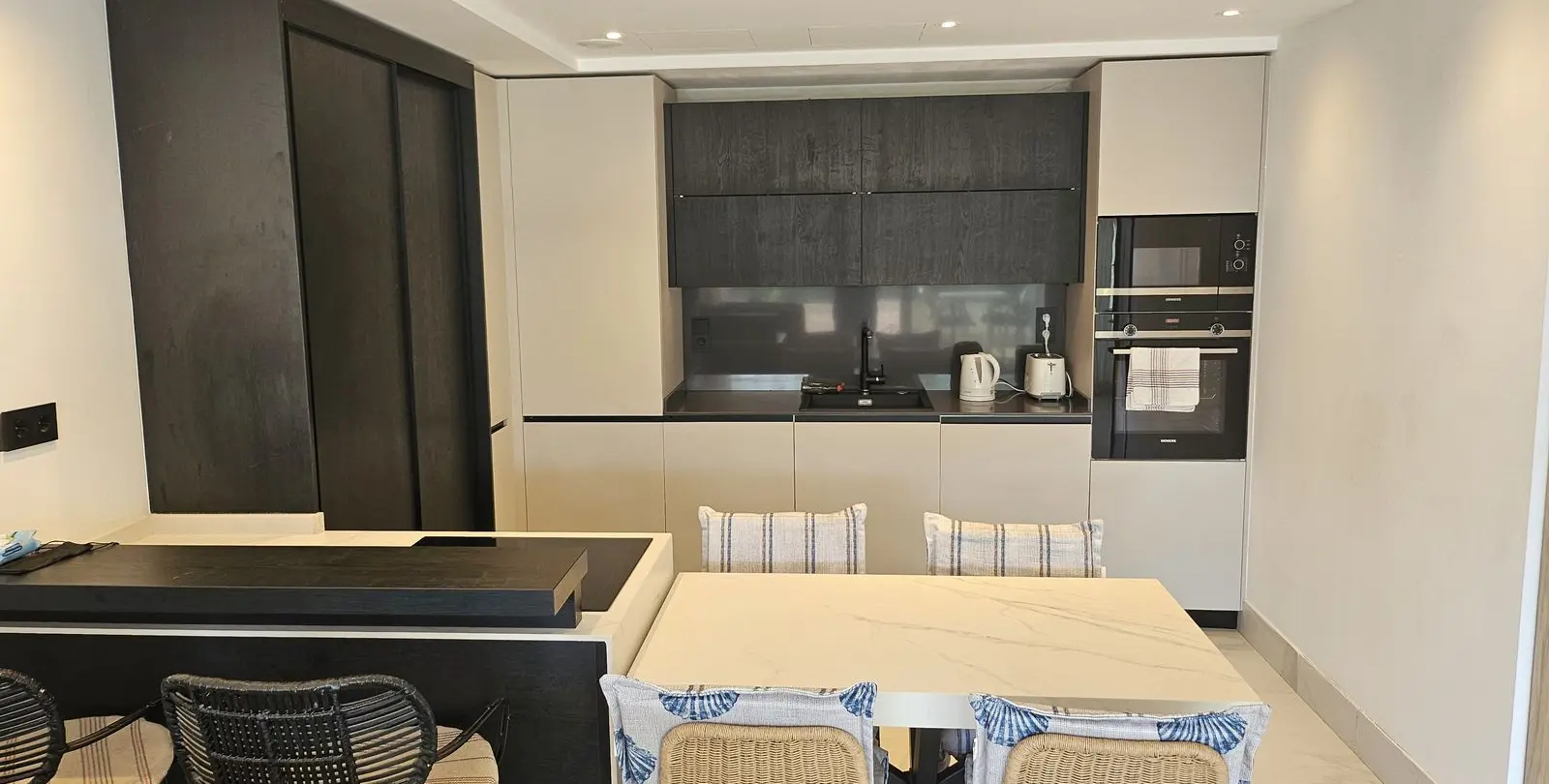 Venta de apartamento en planta media en San Pedro de Alcántara 5