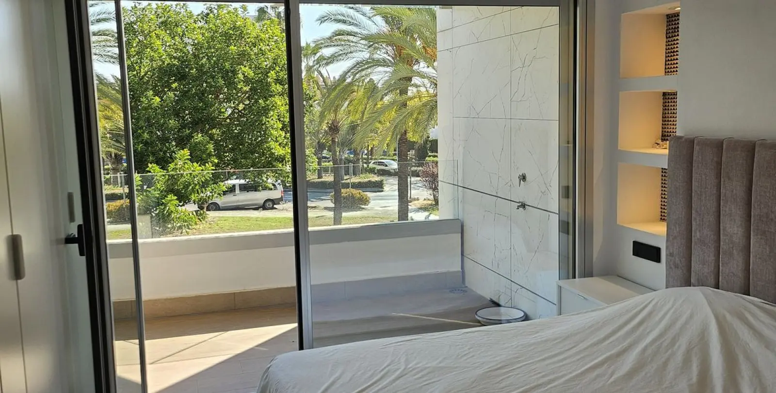 Venta de apartamento en planta media en San Pedro de Alcántara 9