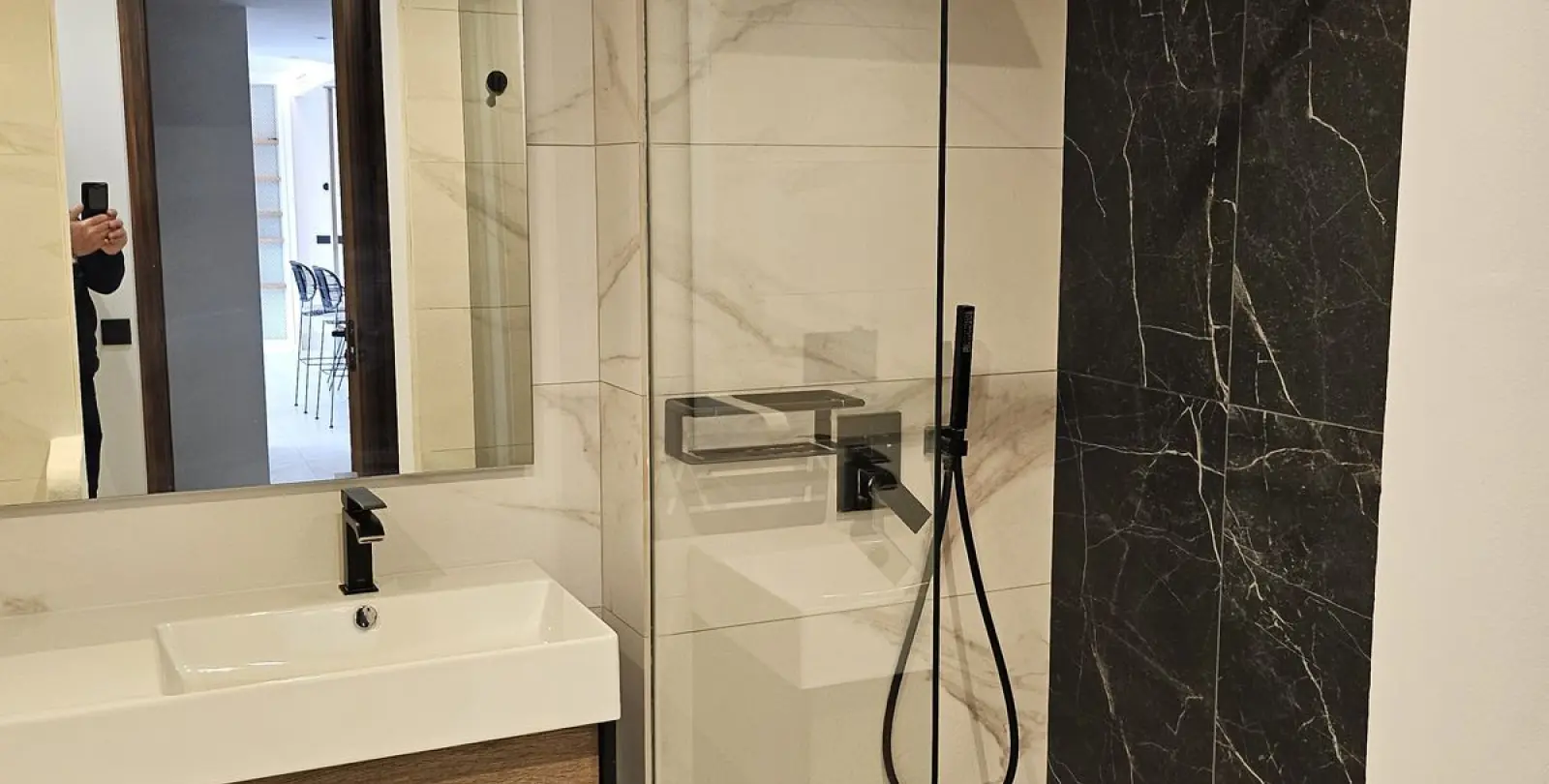 Venta de apartamento en planta media en San Pedro de Alcántara 10