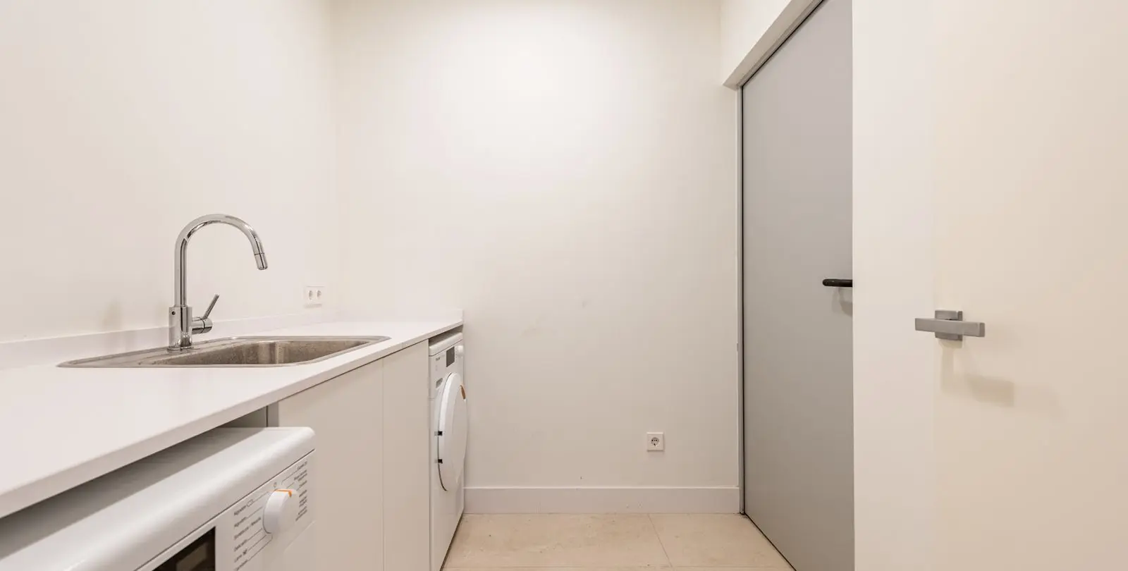 Venta de villa independiente en The Golden Mile 25