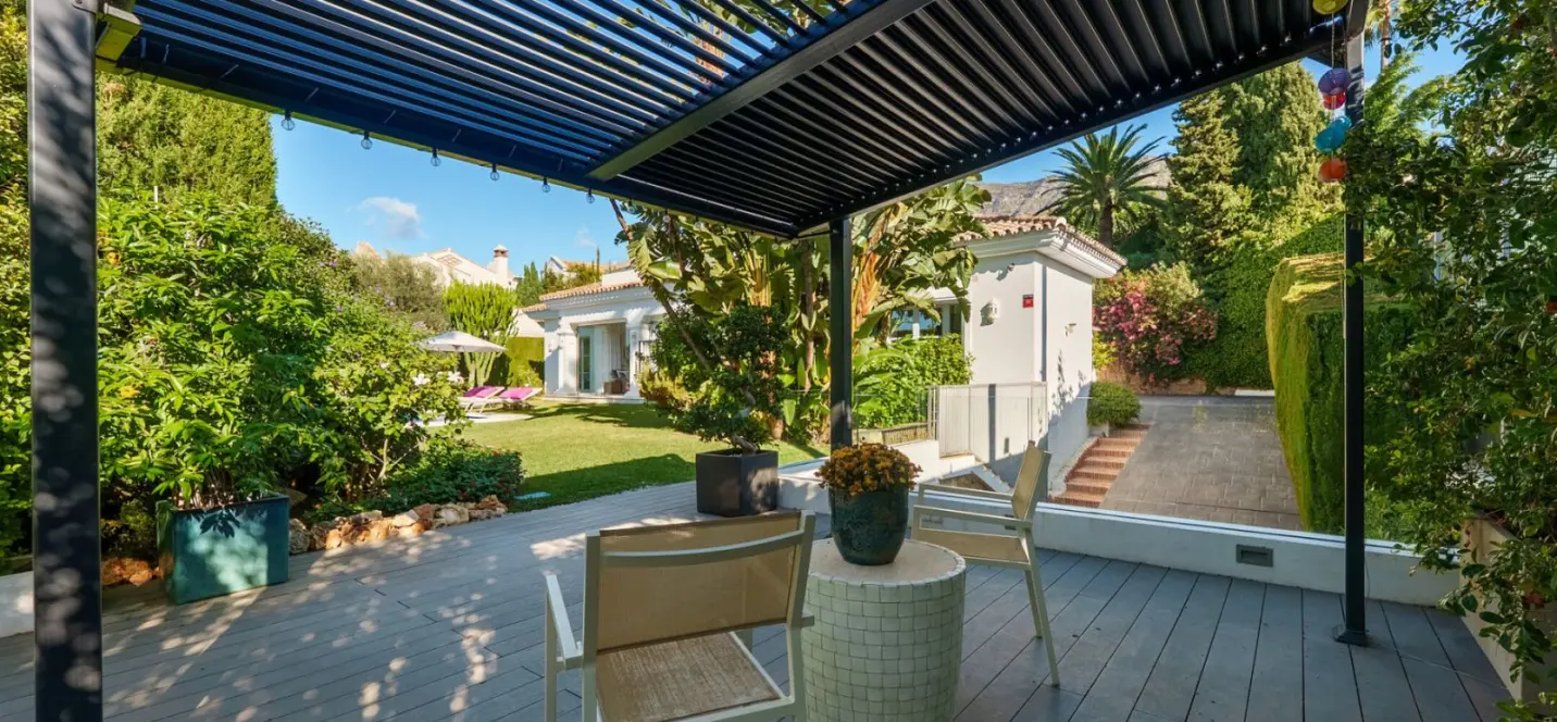 Venta de villa independiente en Sierra Blanca 2