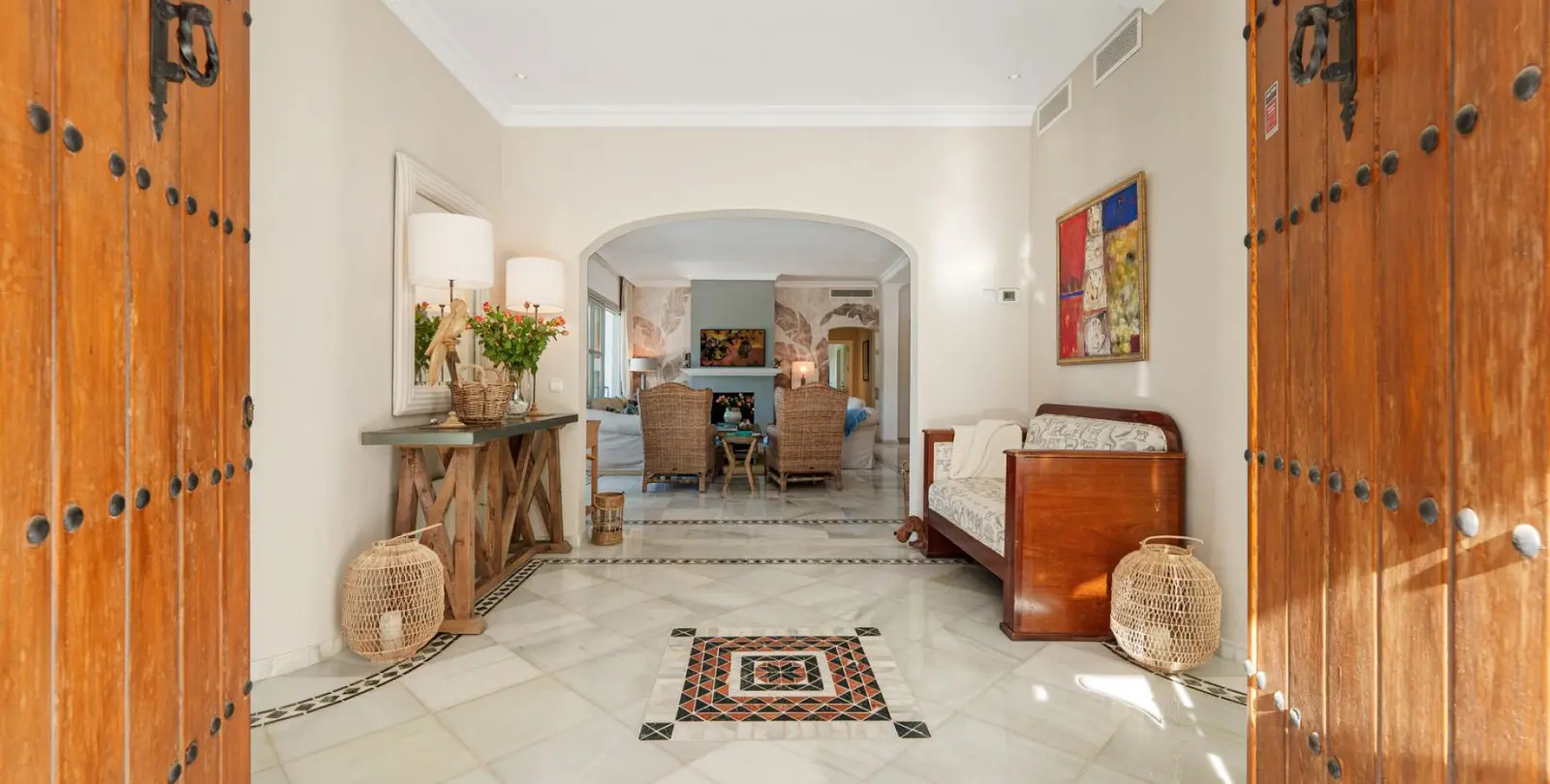 Venta de villa independiente en Sierra Blanca 15