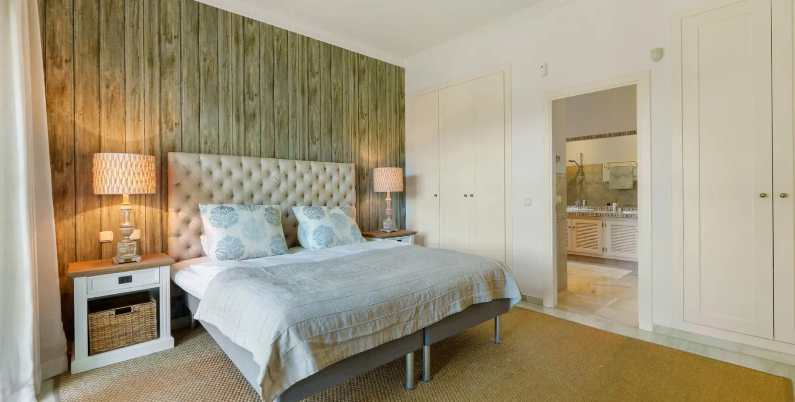 Venta de villa independiente en Sierra Blanca 24