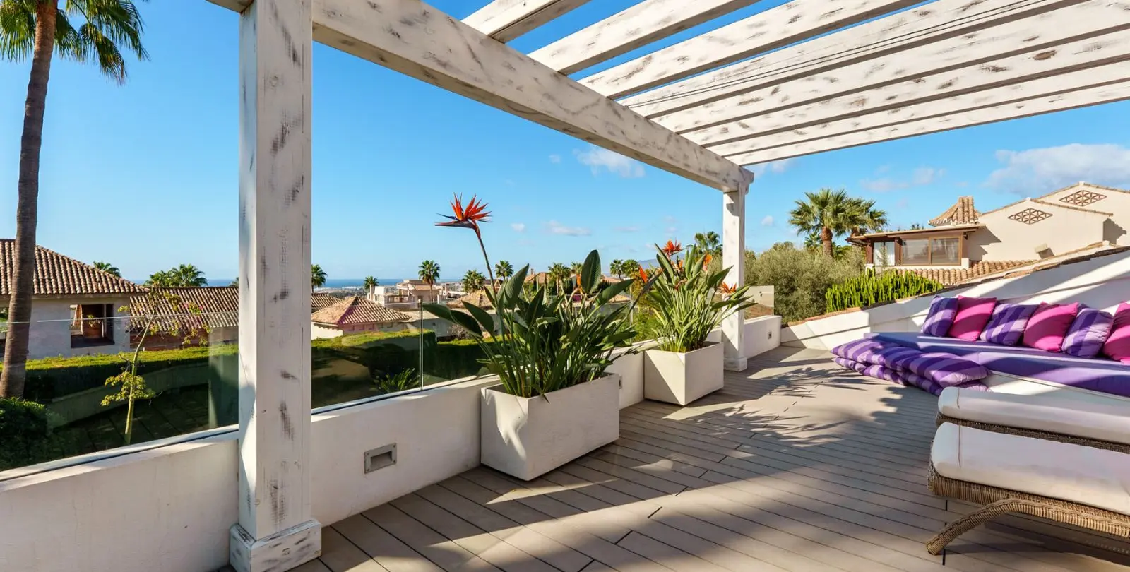 Venta de villa independiente en Sierra Blanca 33
