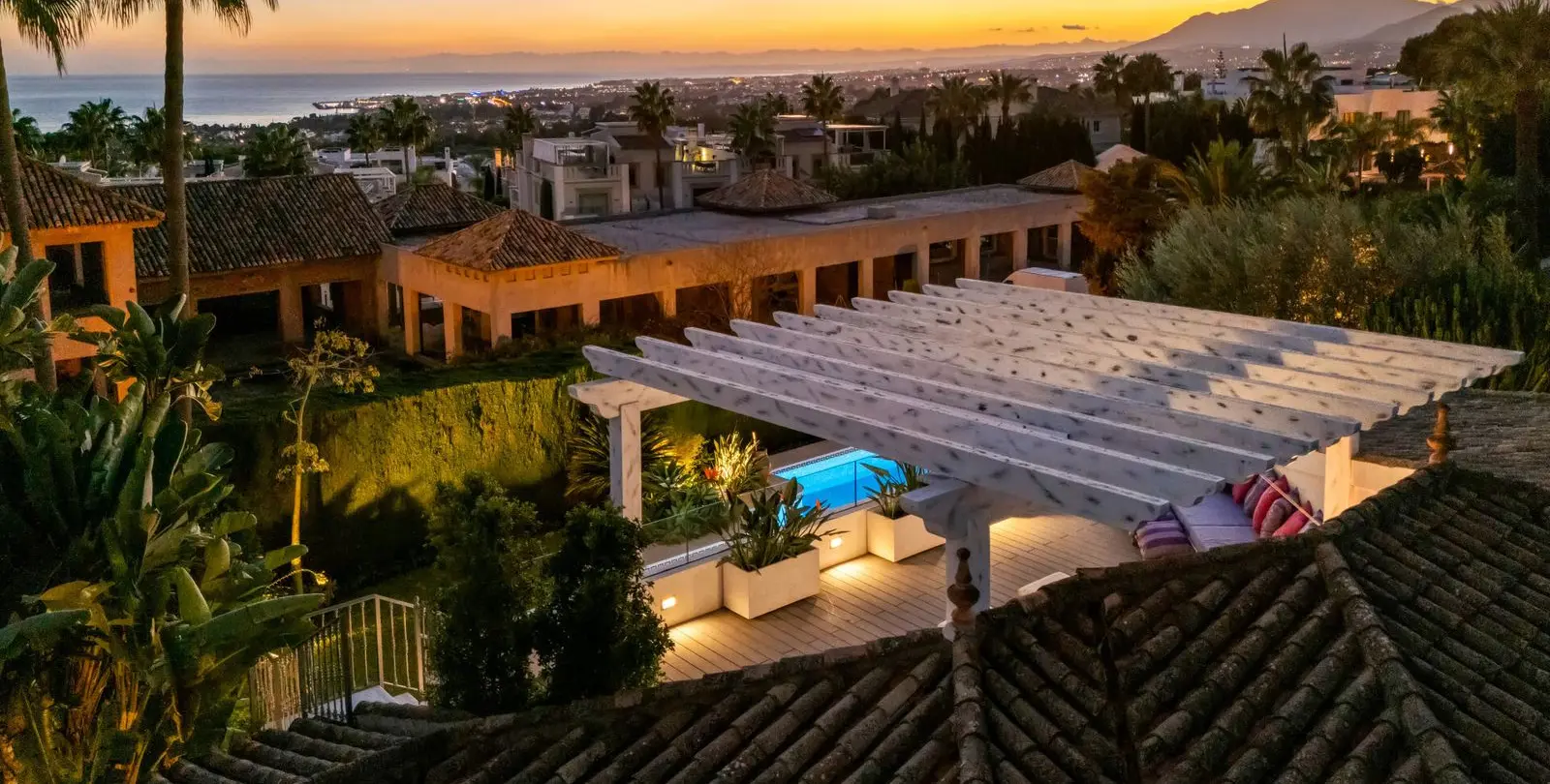 Venta de villa independiente en Sierra Blanca 50