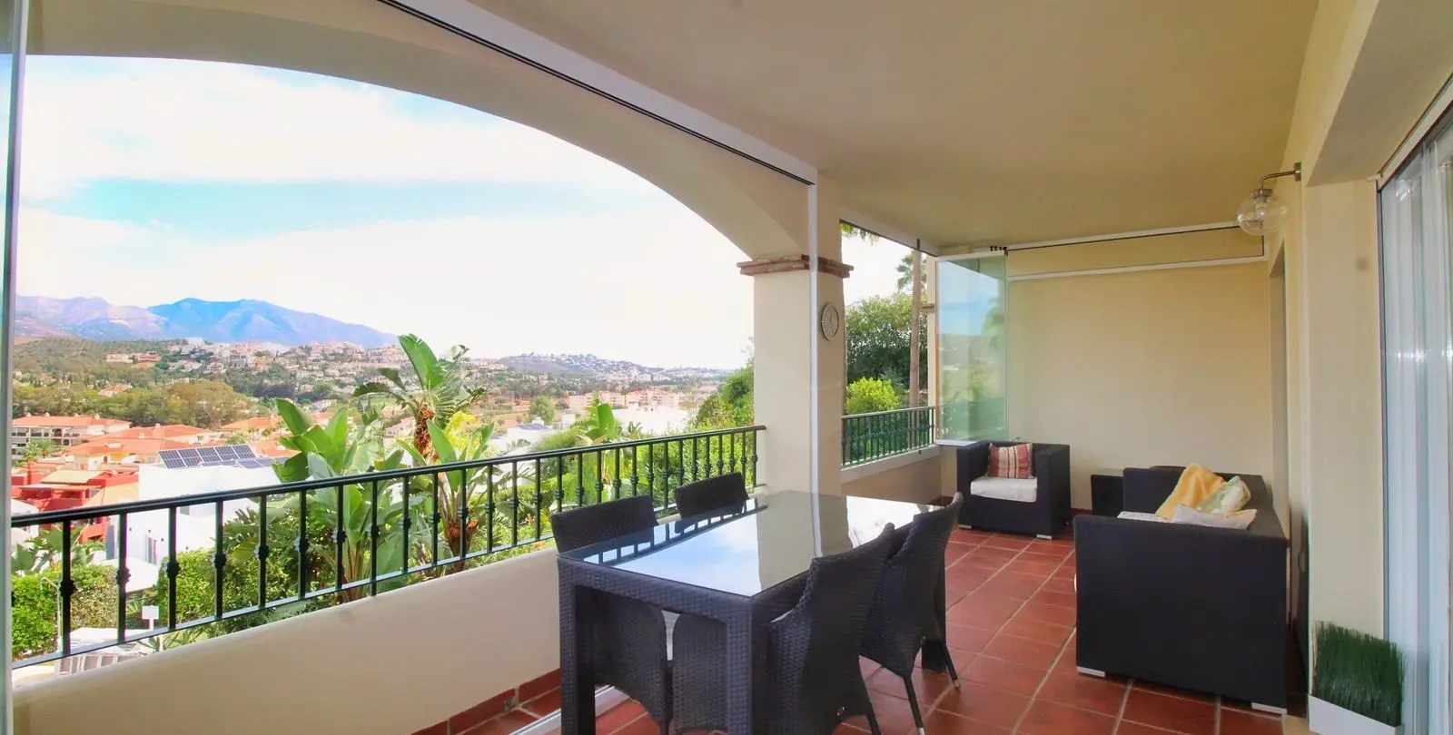 Sale of ground floor apartment in La Cala Hills 3