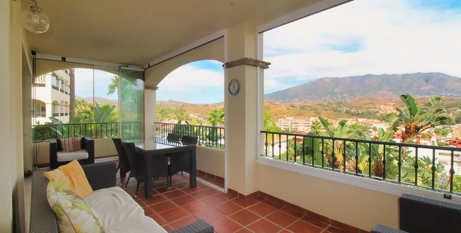Sale of ground floor apartment in La Cala Hills 4