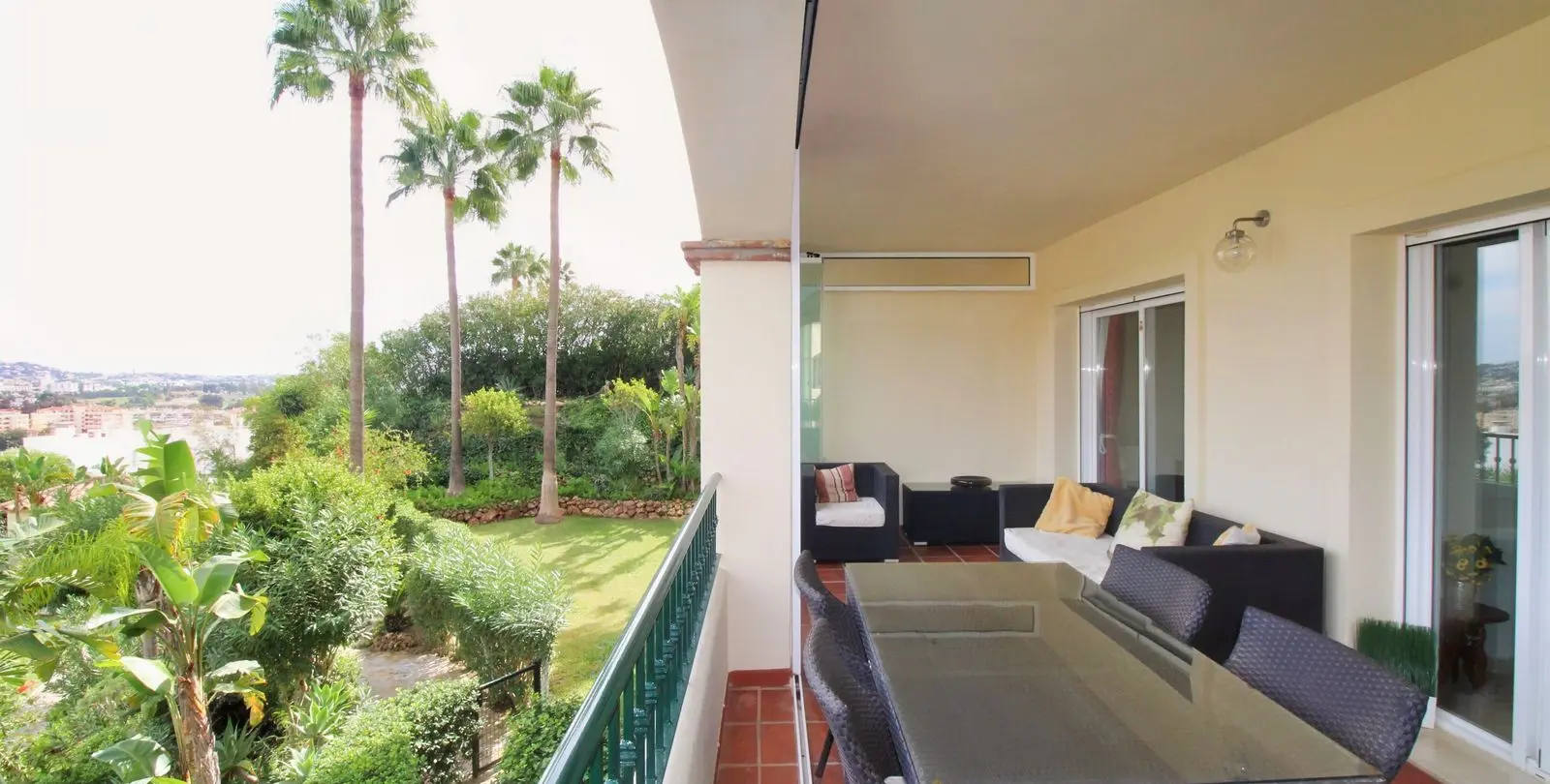Sale of ground floor apartment in La Cala Hills 5
