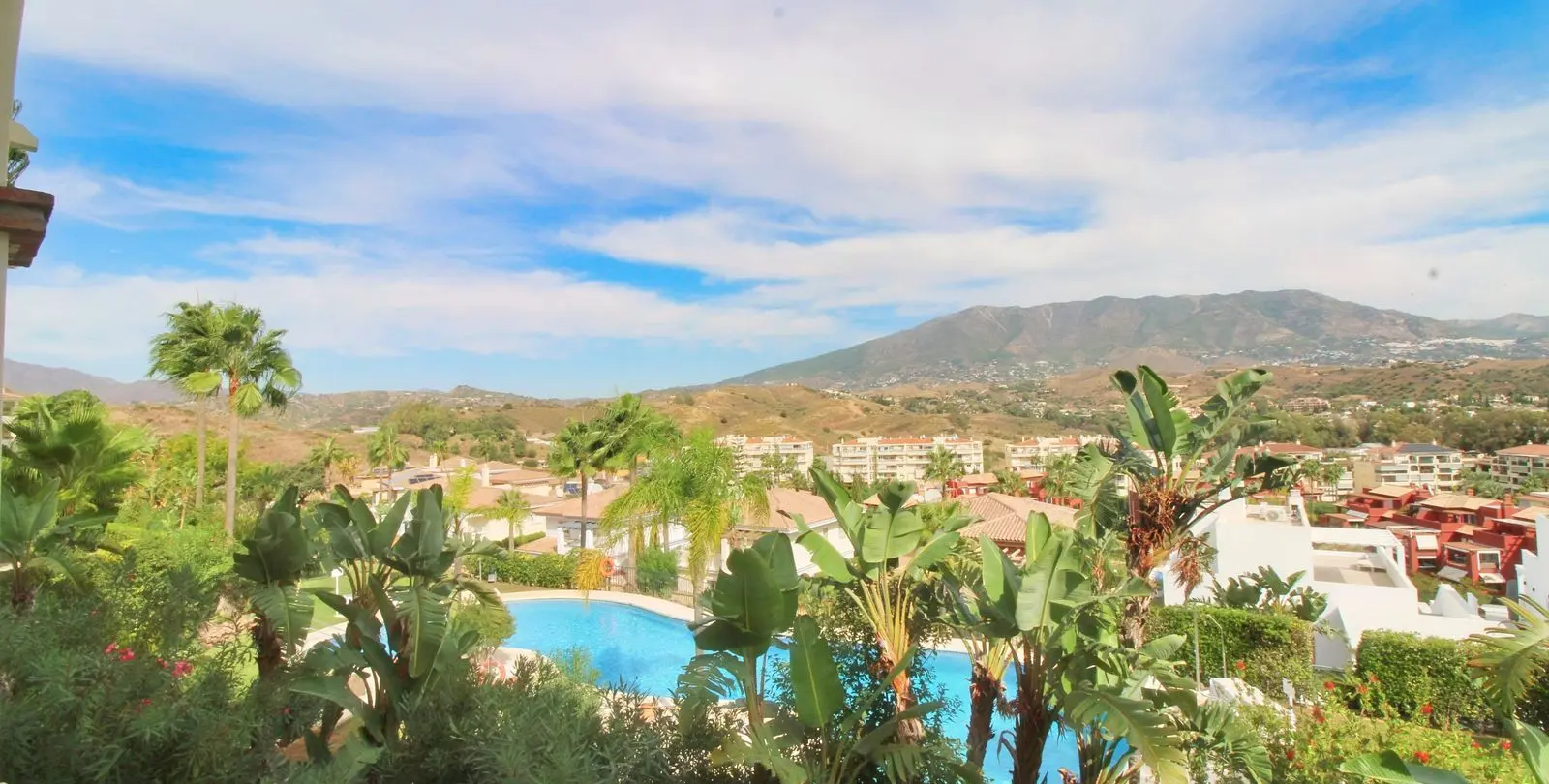 Sale of ground floor apartment in La Cala Hills 7