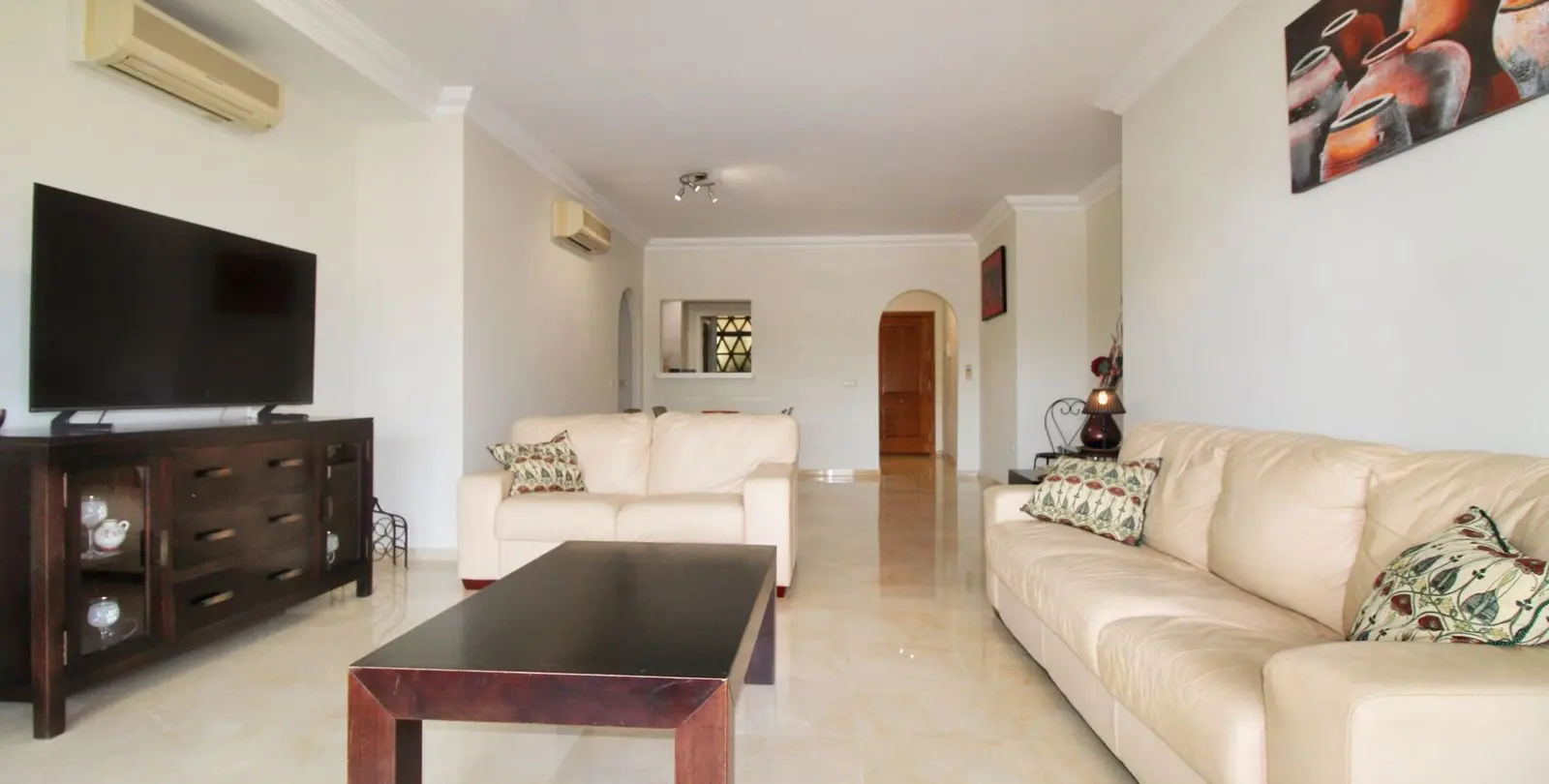 Sale of ground floor apartment in La Cala Hills 11