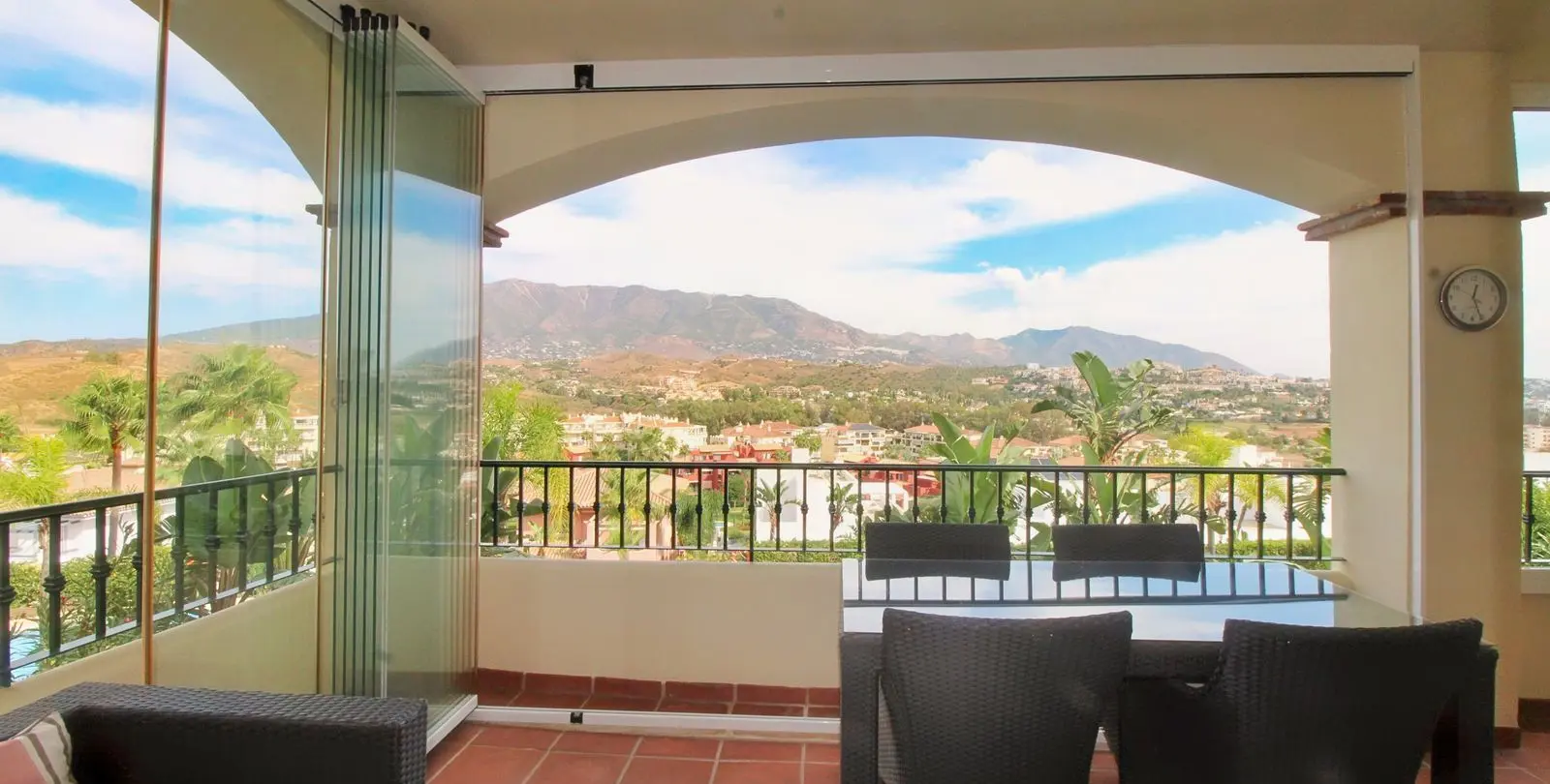 Sale of ground floor apartment in La Cala Hills 27