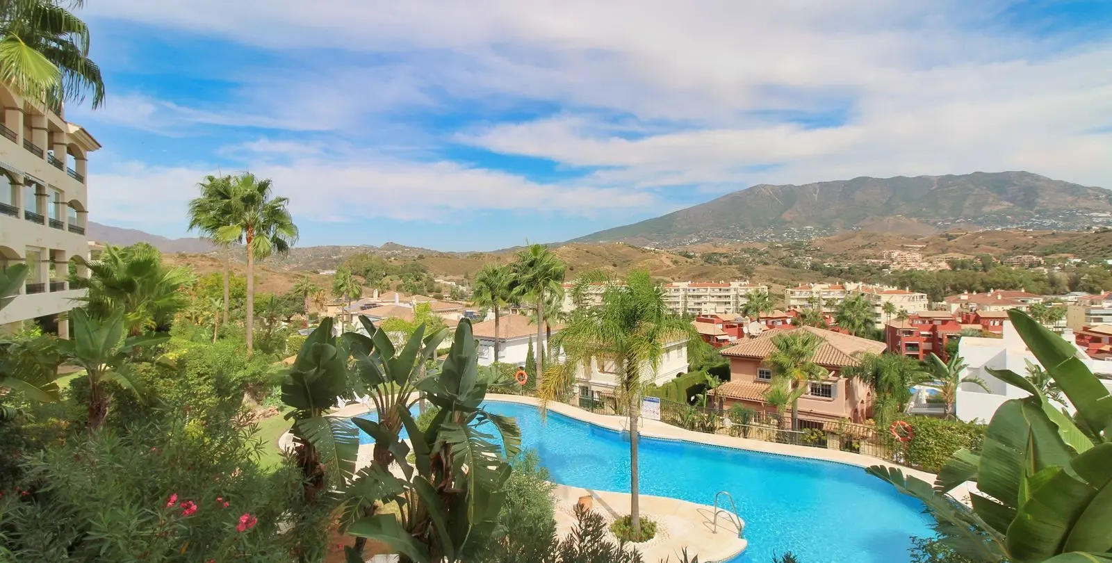Sale of ground floor apartment in La Cala Hills 30