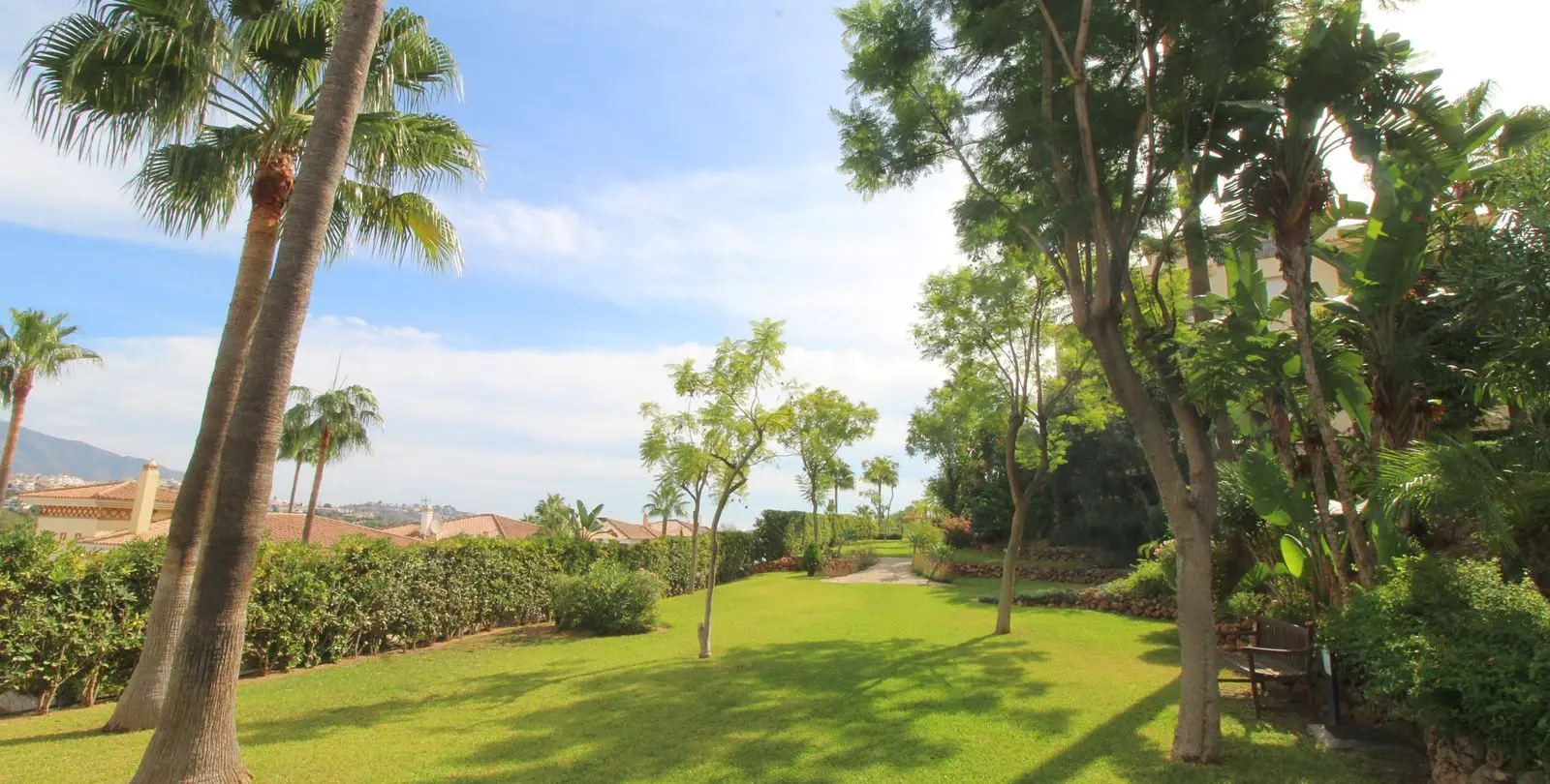 Sale of ground floor apartment in La Cala Hills 37