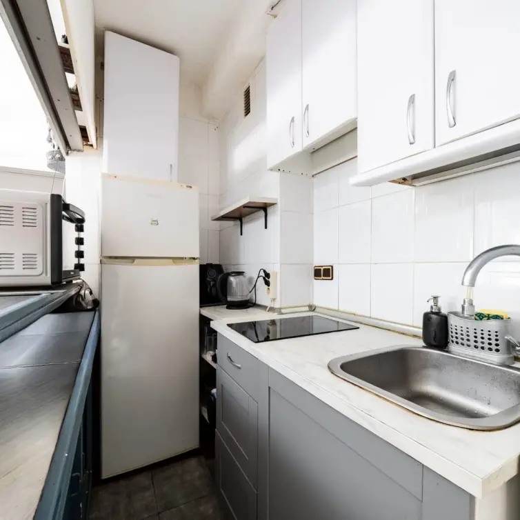 Venta de apartamento en planta media en Marbella