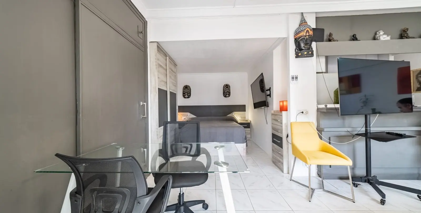 Venta de apartamento en planta media en Marbella 9
