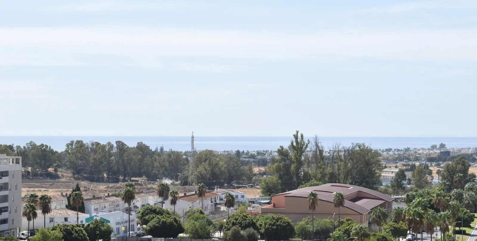 Venta de apartamento en planta media en Nueva Andalucía 33